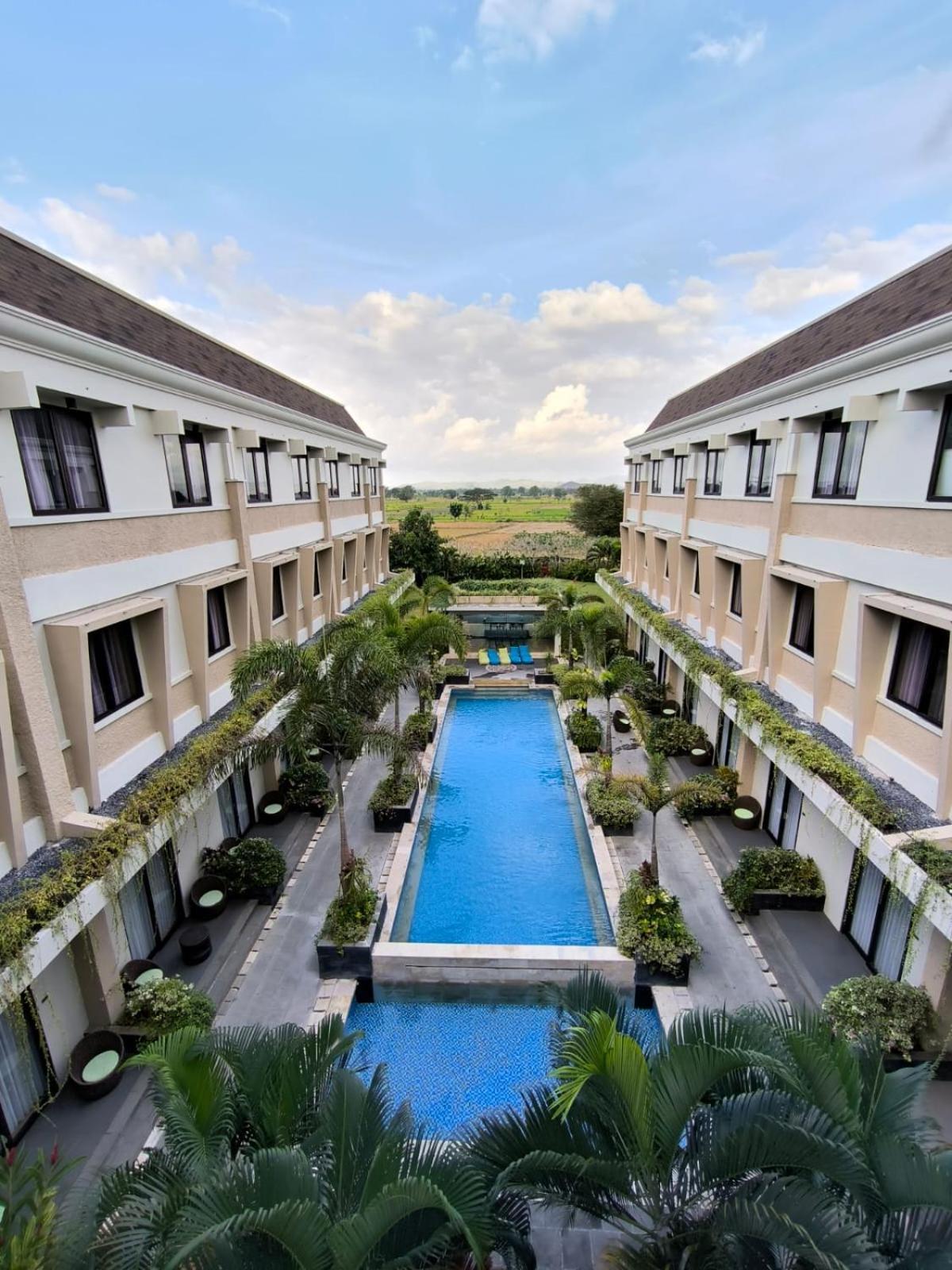 Illira Lite Praya Lombok Hotel Exterior photo