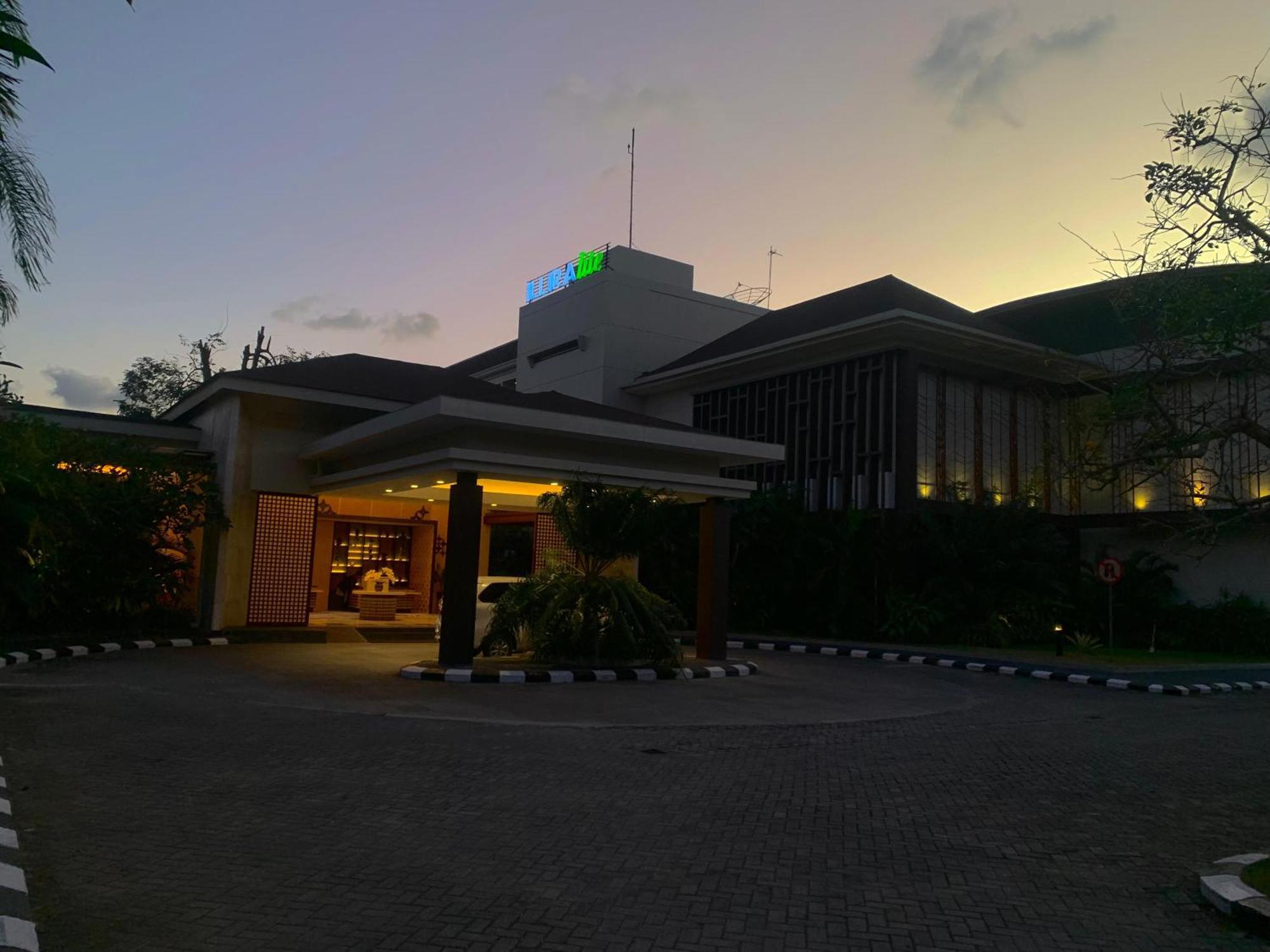 Illira Lite Praya Lombok Hotel Exterior photo